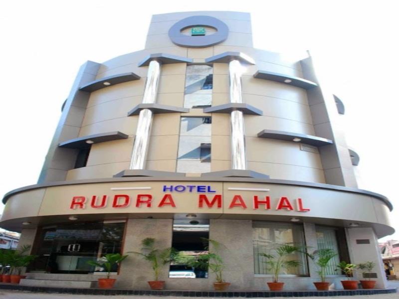 Oyo Flagship 19003 Hotel Rudra Mahal Ahmedabad Buitenkant foto